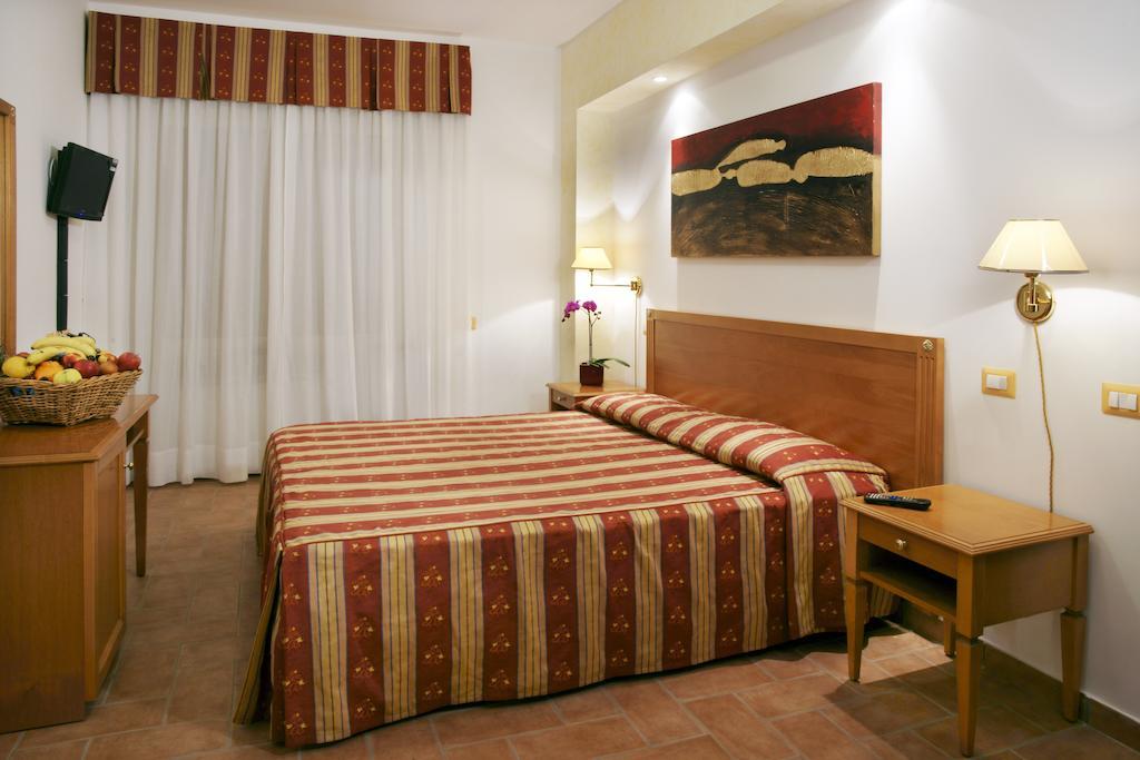 Casa Degli Ubaldi Acomodação com café da manhã Roma Quarto foto
